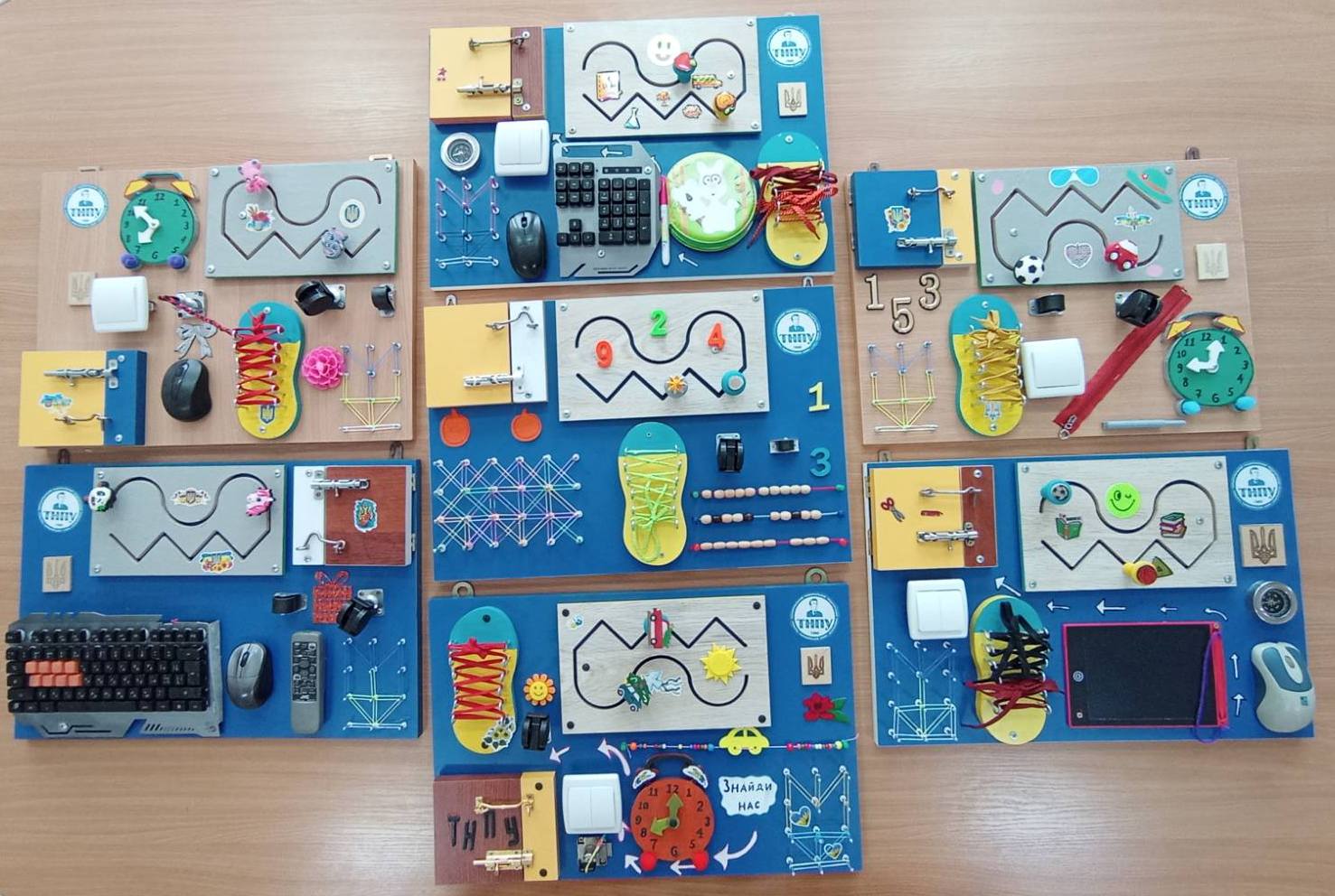 Бізіборди для розвивальних вправ